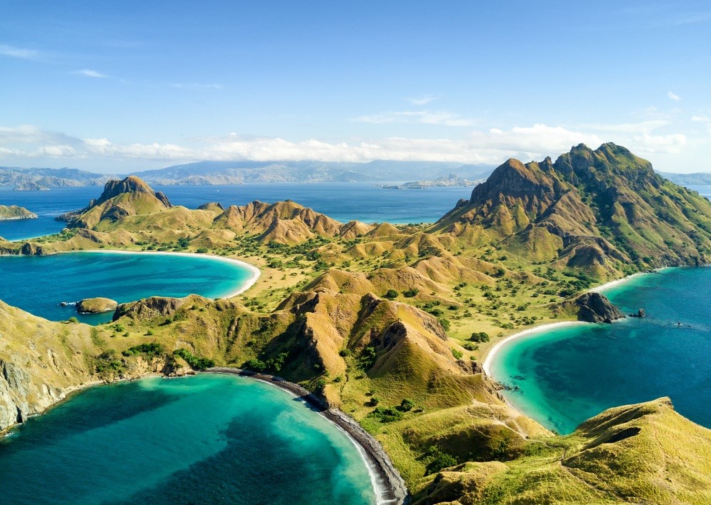 Experience a Great Vacation at Flores Sea
